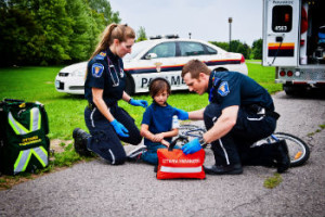 Paramedics w kid